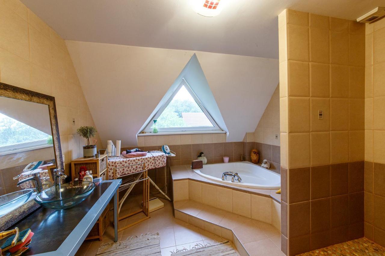 Chambre Avec Grand Lit Soultz-sous-Forets Ngoại thất bức ảnh